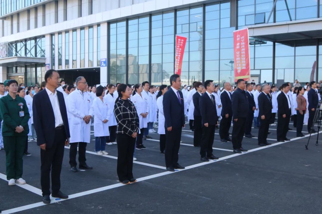 乘风破浪 逐梦前行——新疆医科大学第七附属医院、自治区老年病医院医教综合楼启用仪式顺利召开